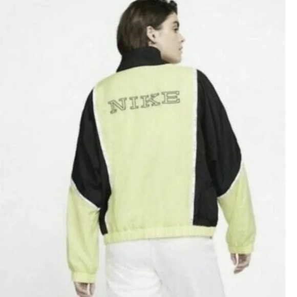 Nike Jacket Sportswear Windbreaker Full Zip Jacket Limelight Green Black XS - Picture 5 of 10